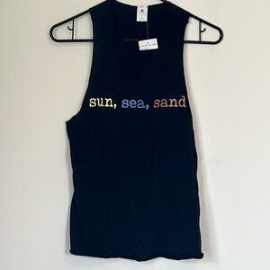 NWT Cozy Rozy California Black Sun, Sea, Sand Raw Hem Tank - Small